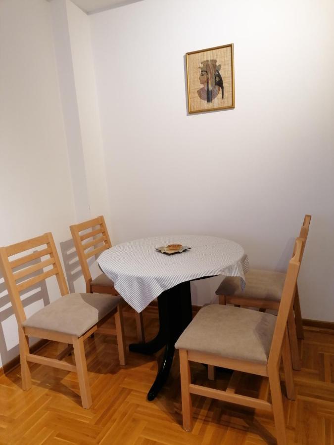 Apartamento Stardust Belgrado Exterior foto